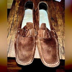 Louis Vuitton Monte Carlo Suede Loafer US Sz 12. Good conditions.
